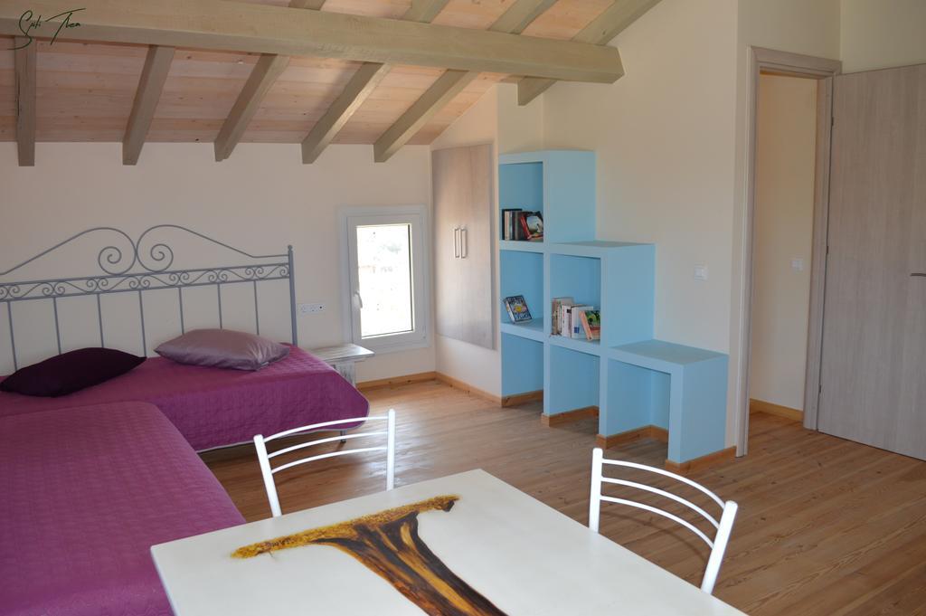 Spiti Thea Appartement Makrádes Buitenkant foto