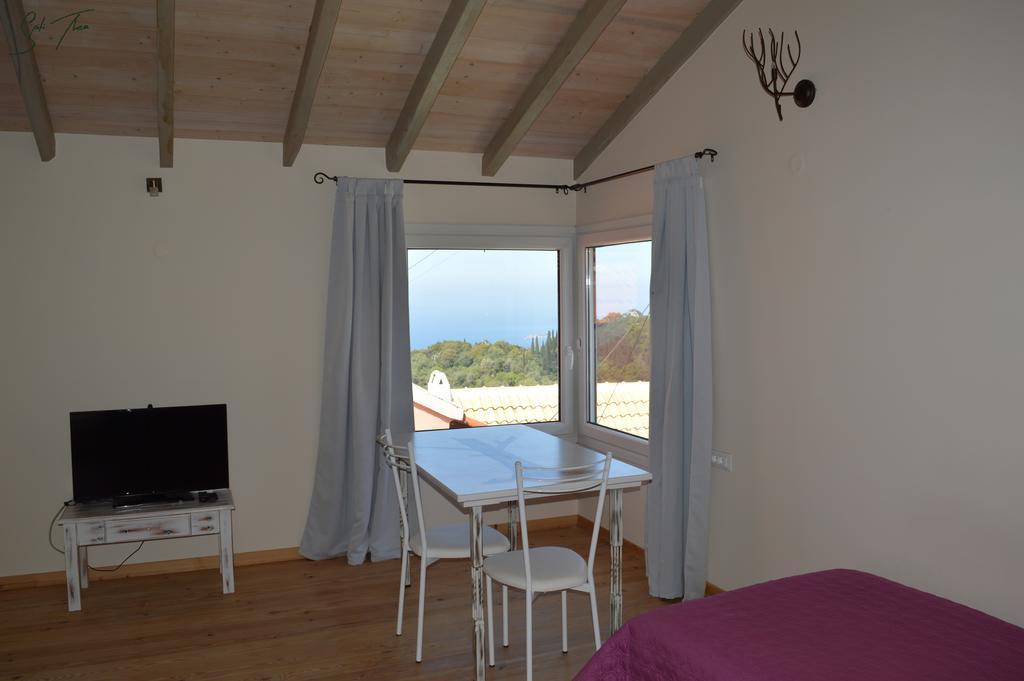 Spiti Thea Appartement Makrádes Buitenkant foto